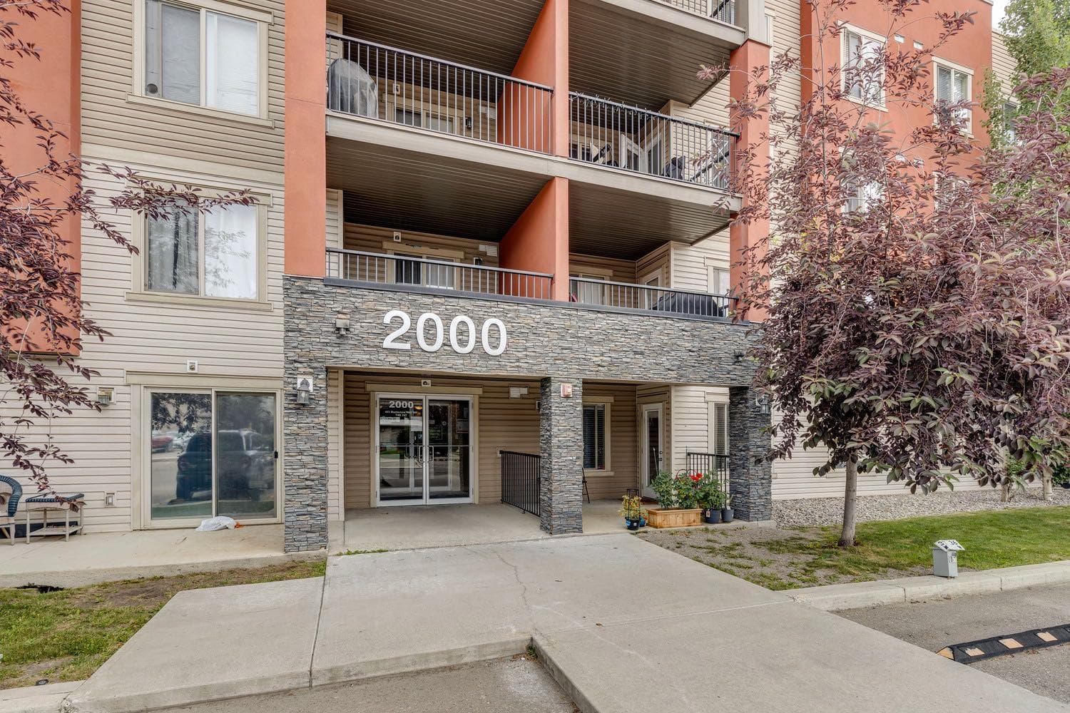 2117, 403 Mackenzie Way SW