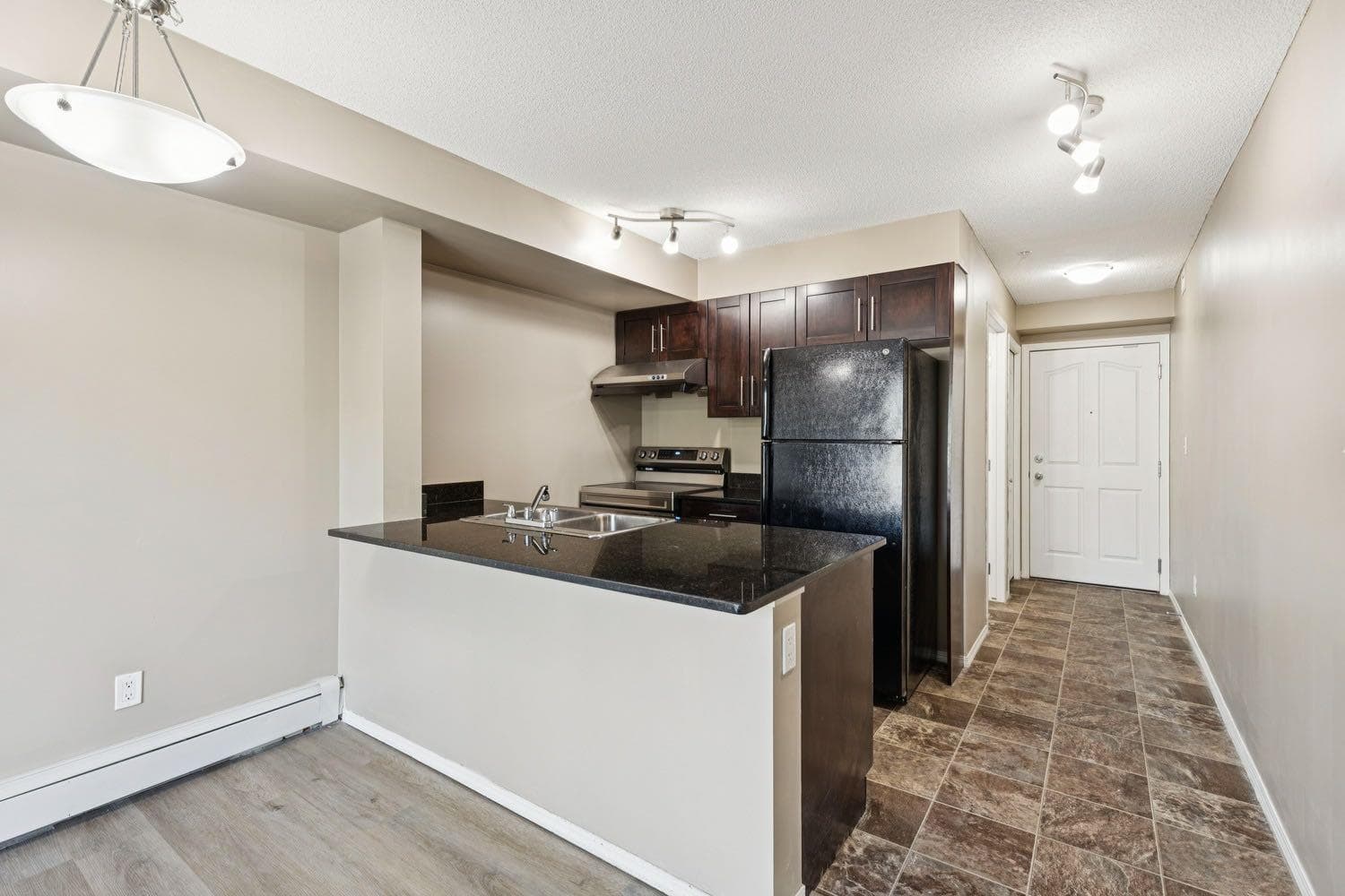 2117, 403 Mackenzie Way SW