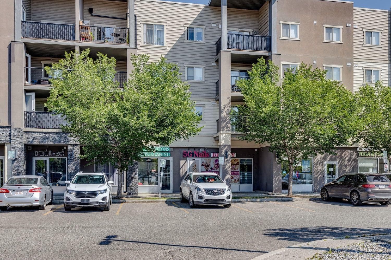 2117, 403 Mackenzie Way SW
