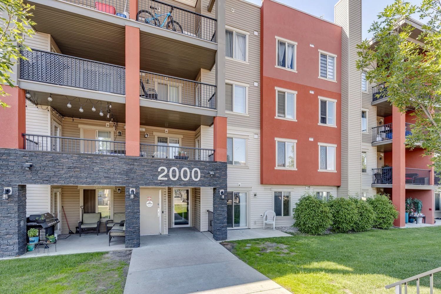2117, 403 Mackenzie Way SW