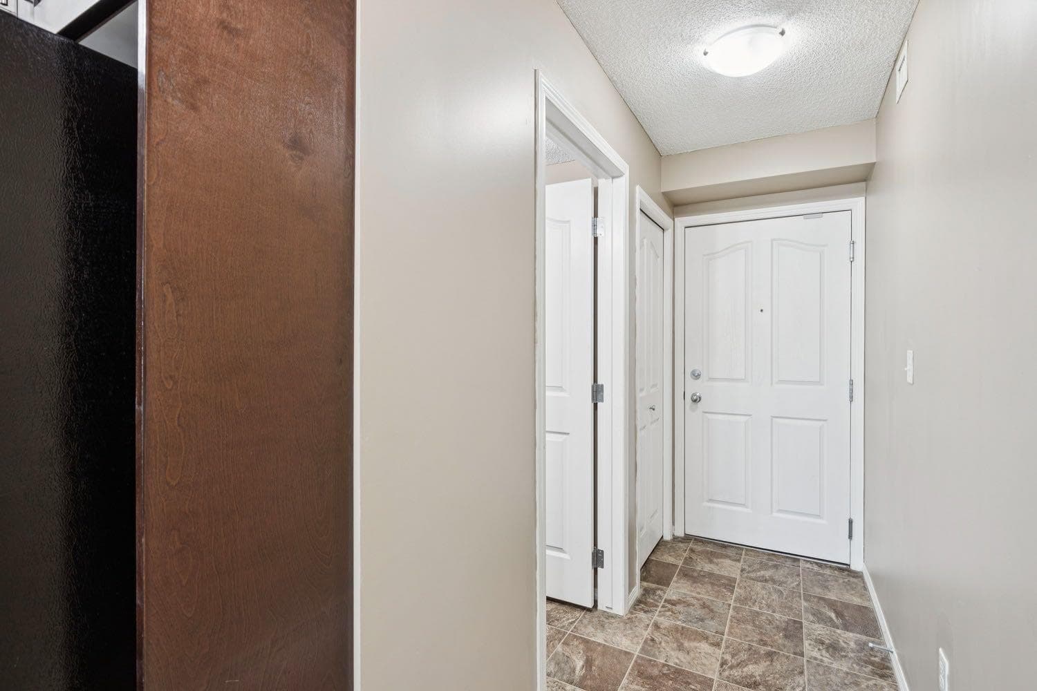 2117, 403 Mackenzie Way SW