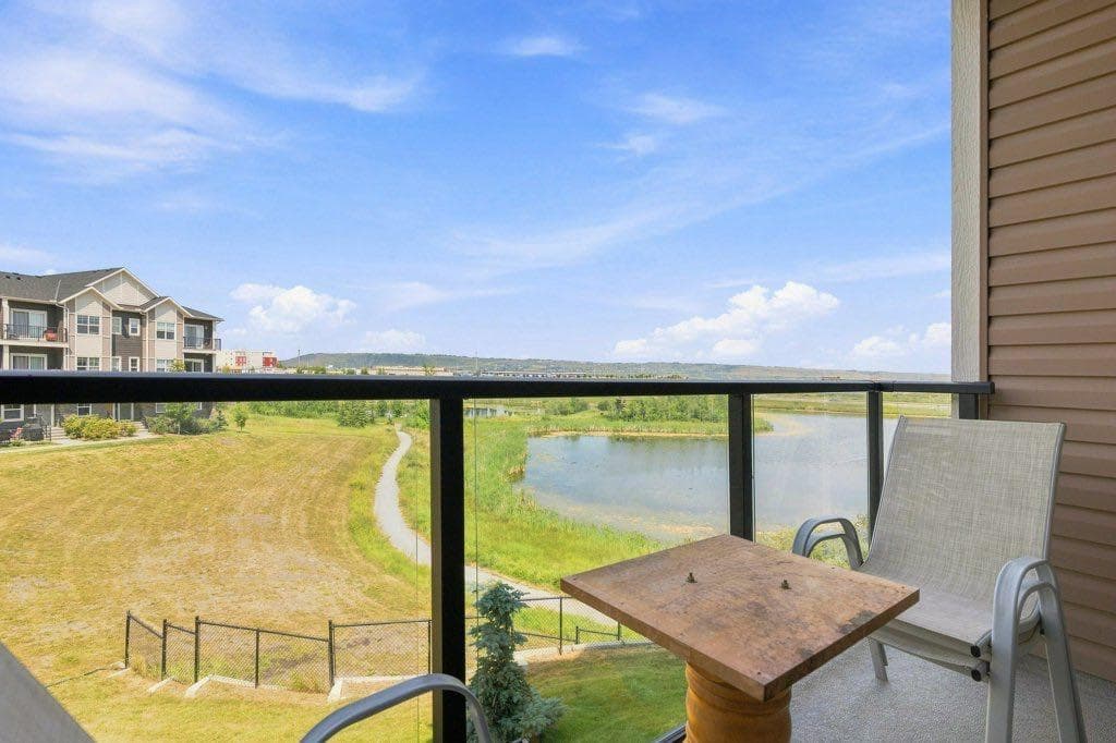 709, 250 Fireside View 
