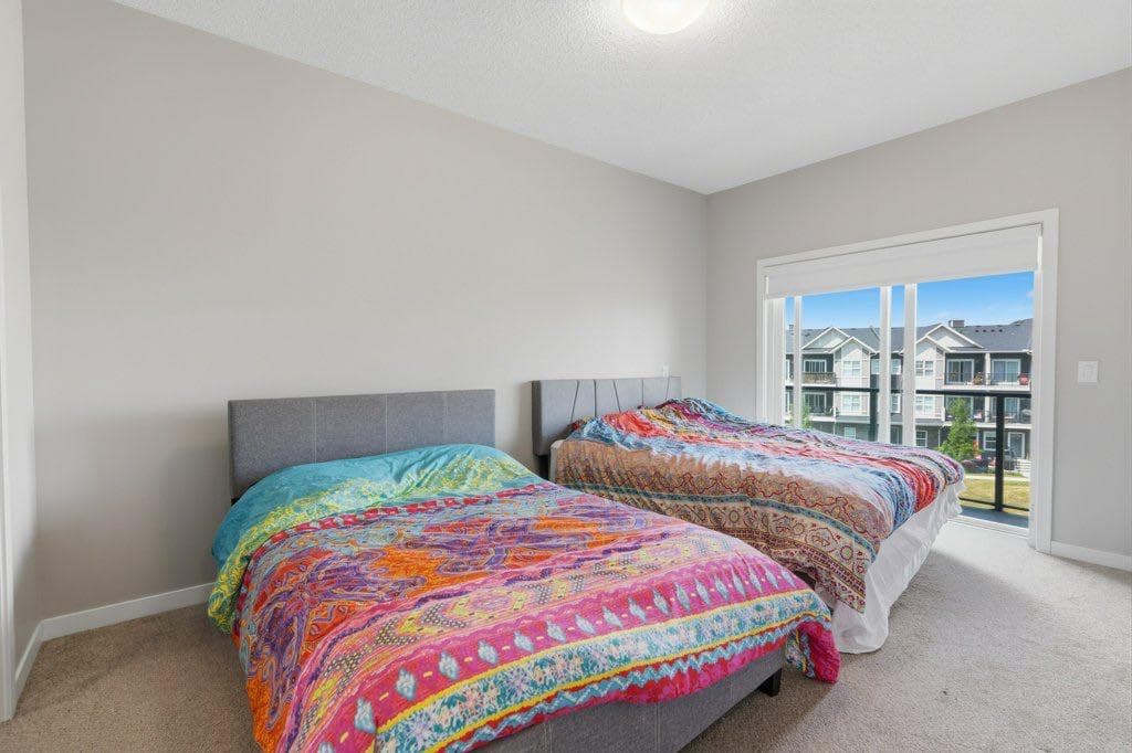 709, 250 Fireside View 