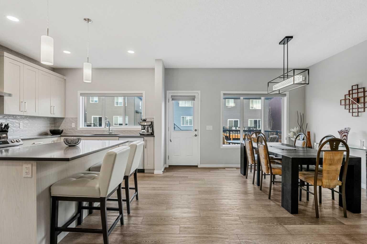 1020 Chinook Gate Heath SW