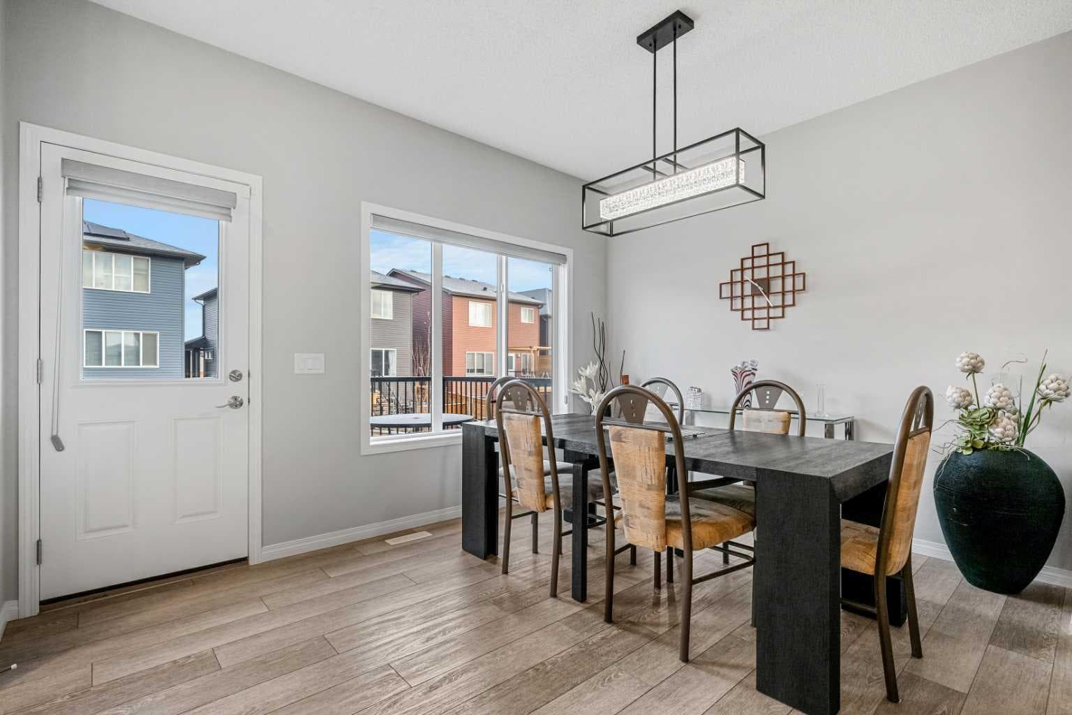 1020 Chinook Gate Heath SW