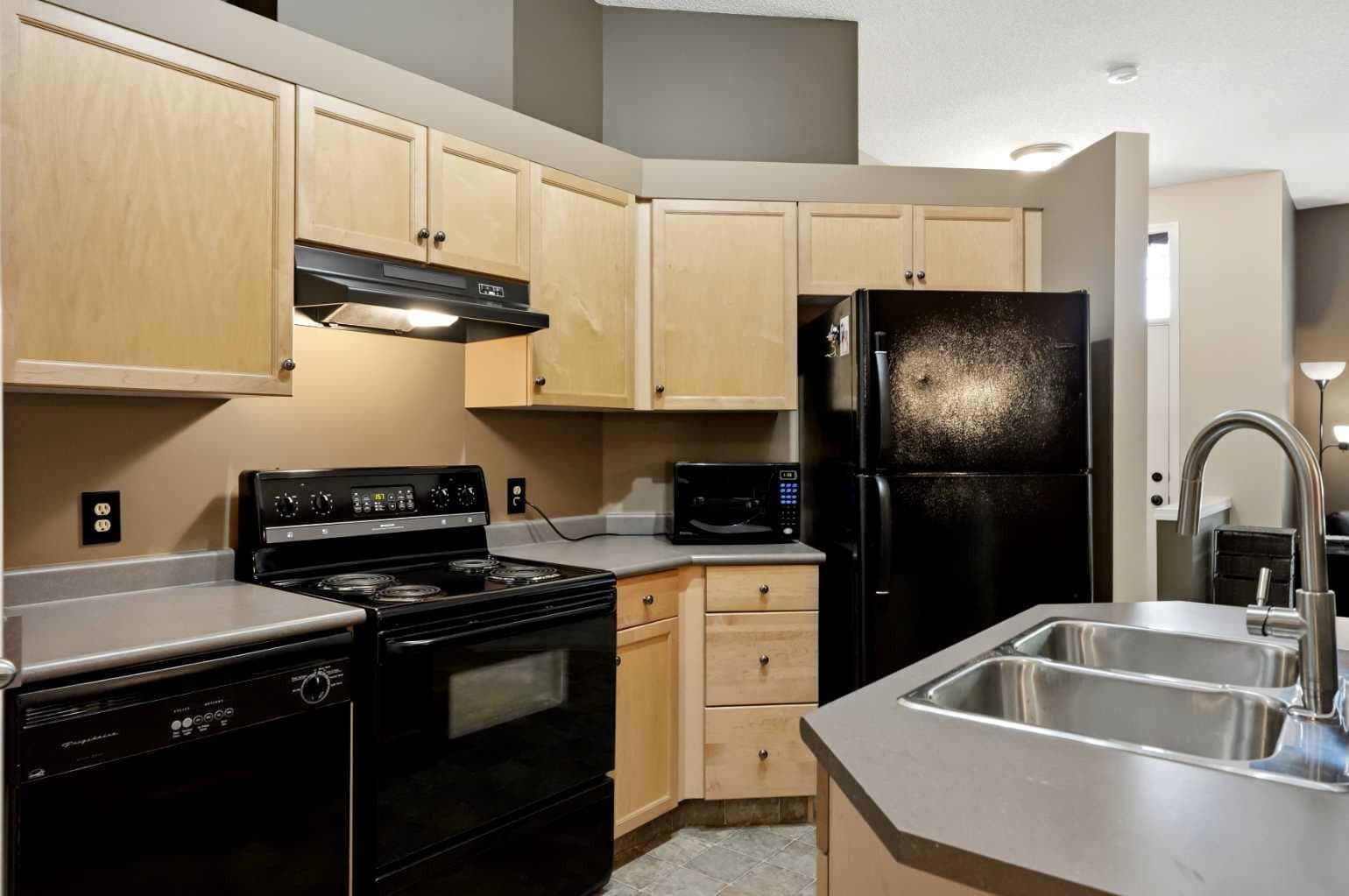 140 Promenade Way SE