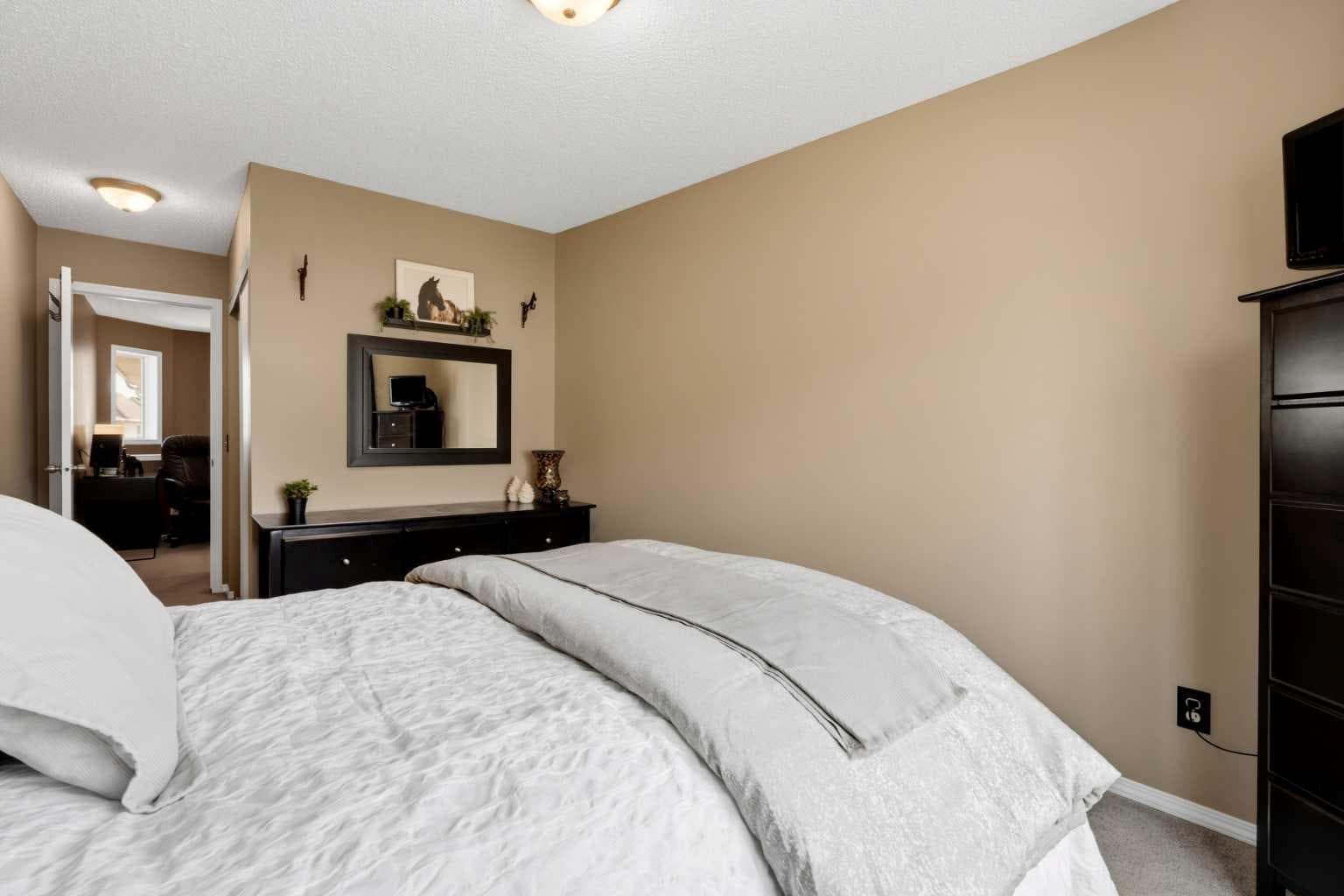 140 Promenade Way SE