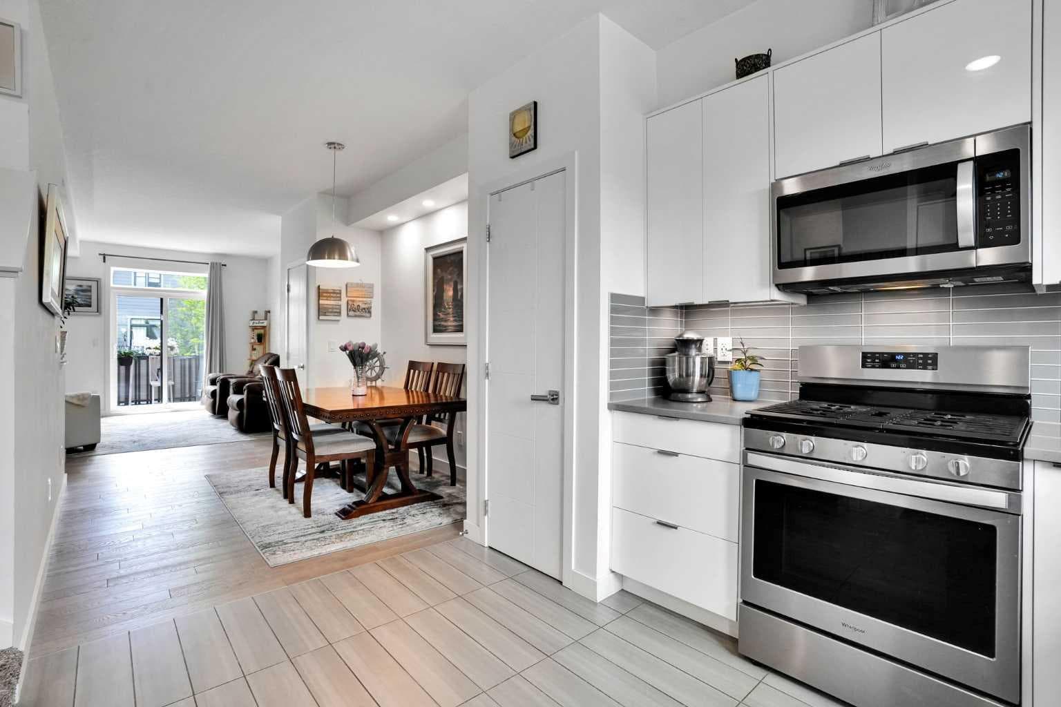 984 Walden Drive SE