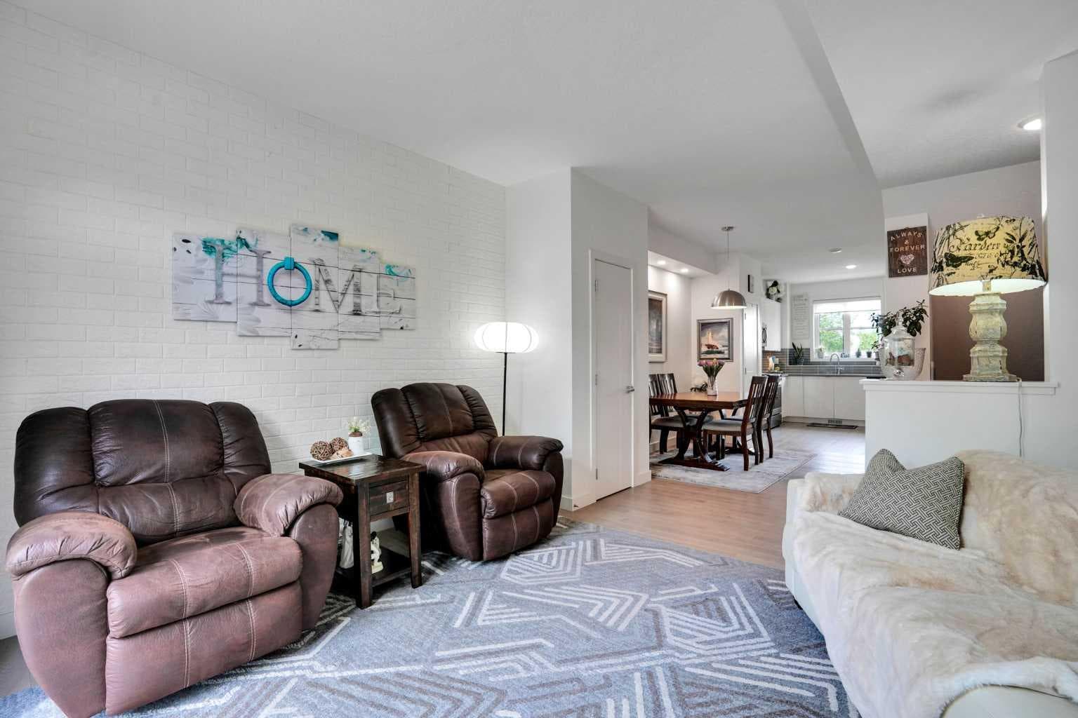 984 Walden Drive SE
