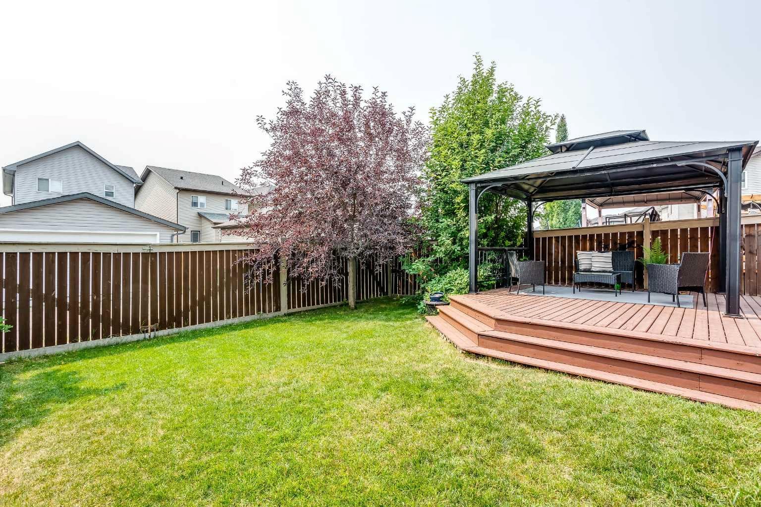 1153 Kingston Crescent SE
