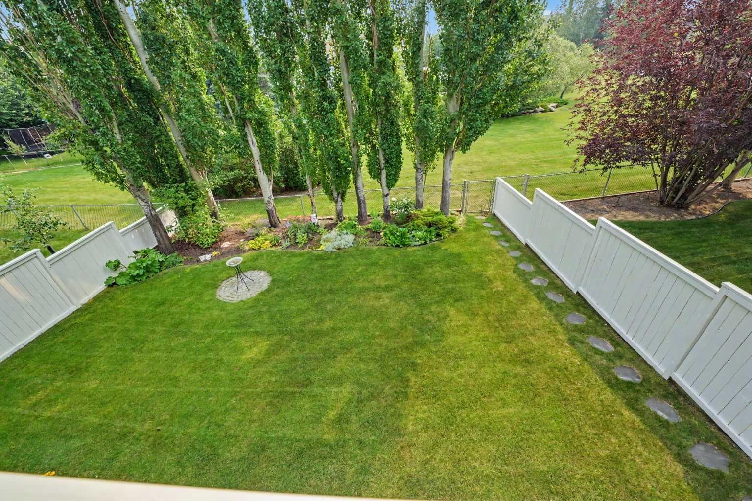 915 Coopers Drive SW
