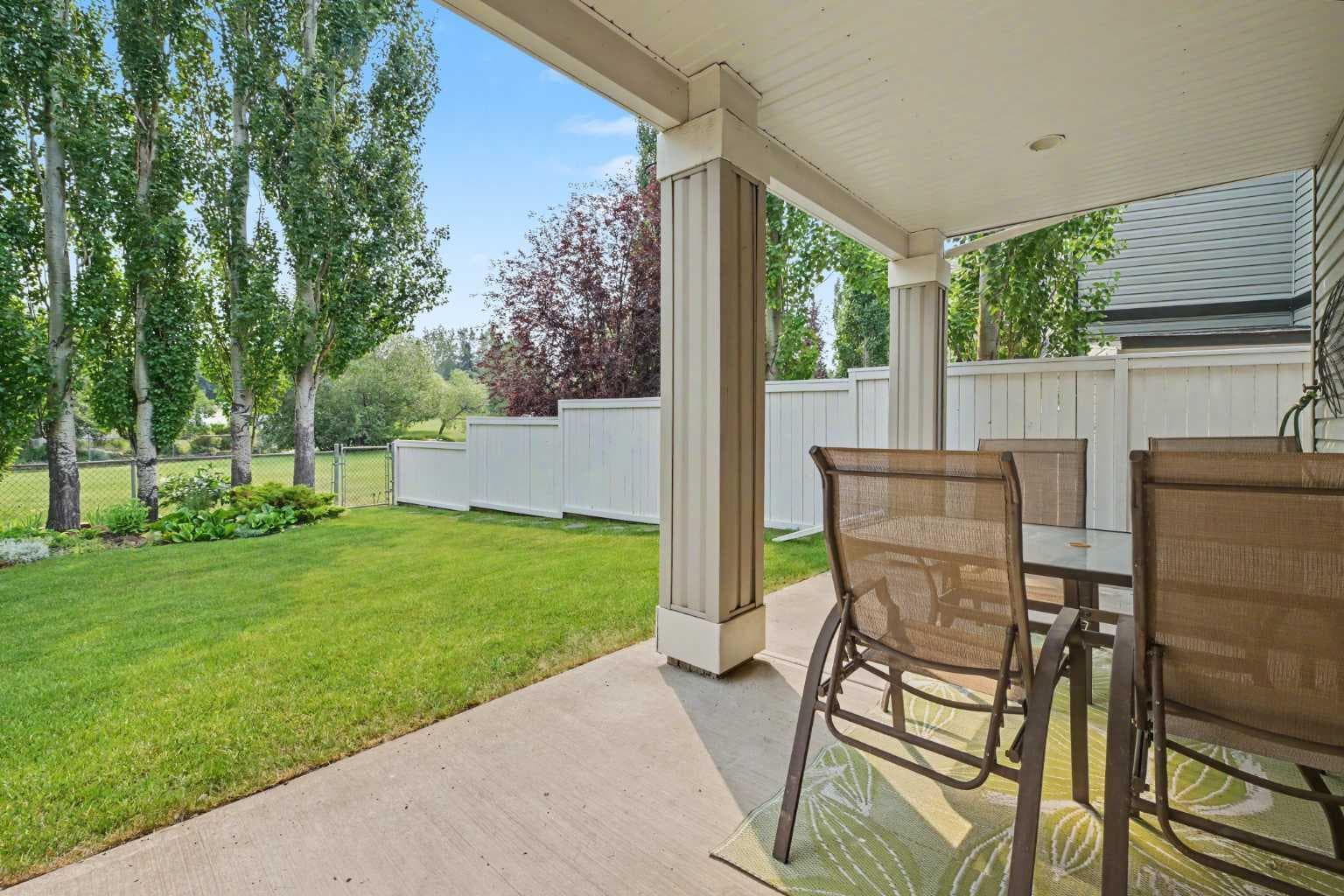 915 Coopers Drive SW