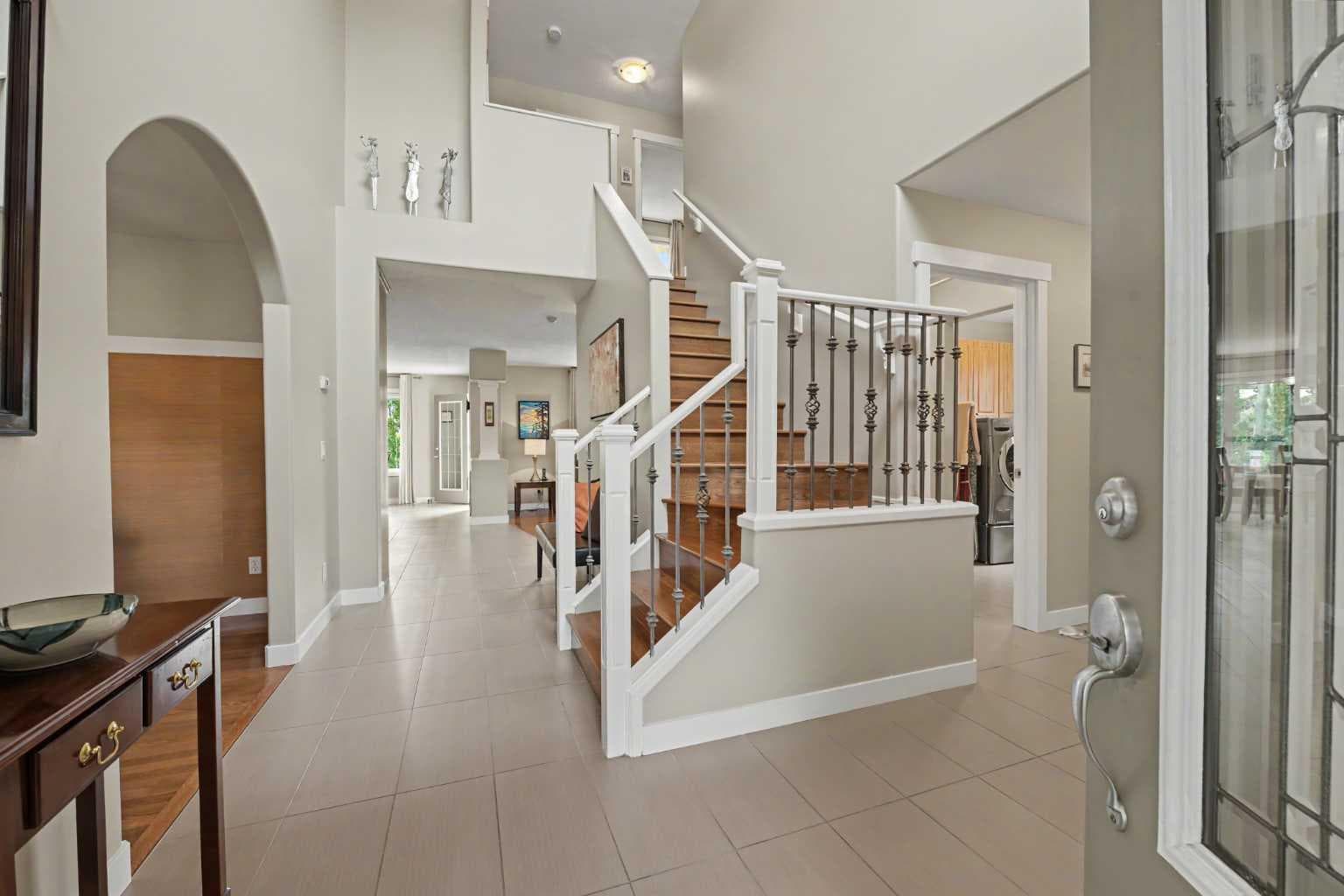 915 Coopers Drive SW