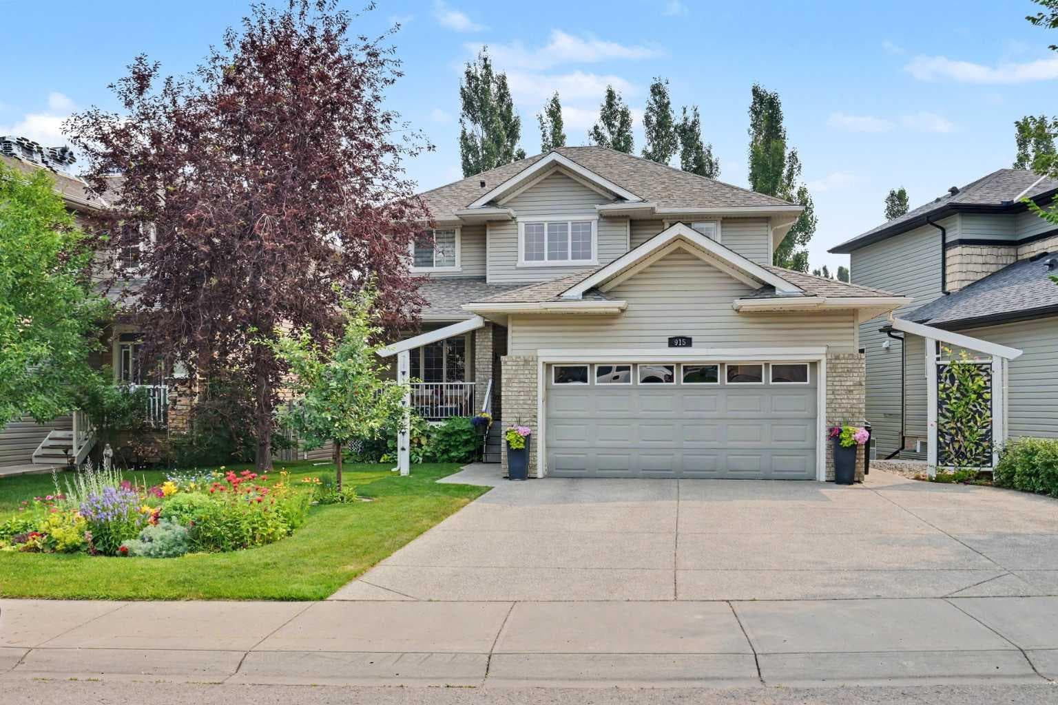 915 Coopers Drive SW