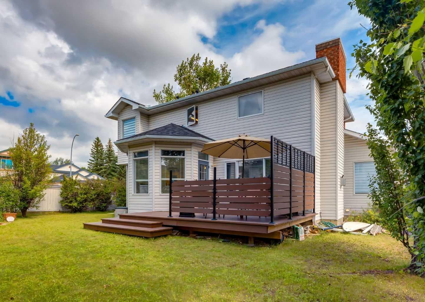 63 Arbour Lake Drive NW