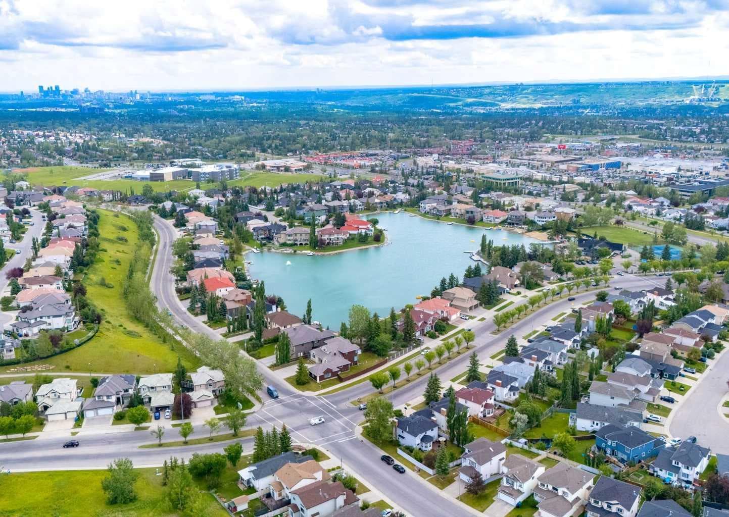 63 Arbour Lake Drive NW