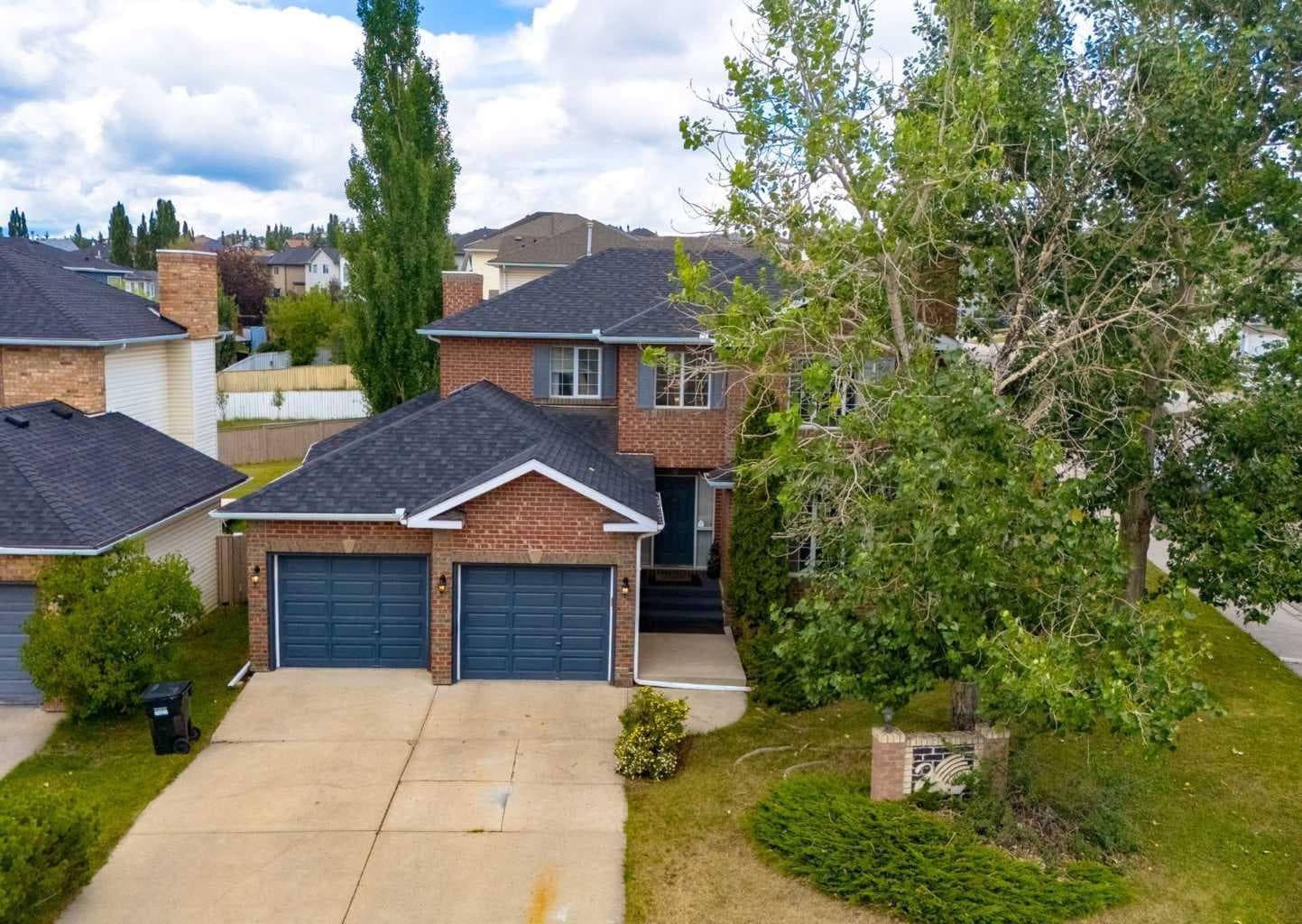 63 Arbour Lake Drive NW