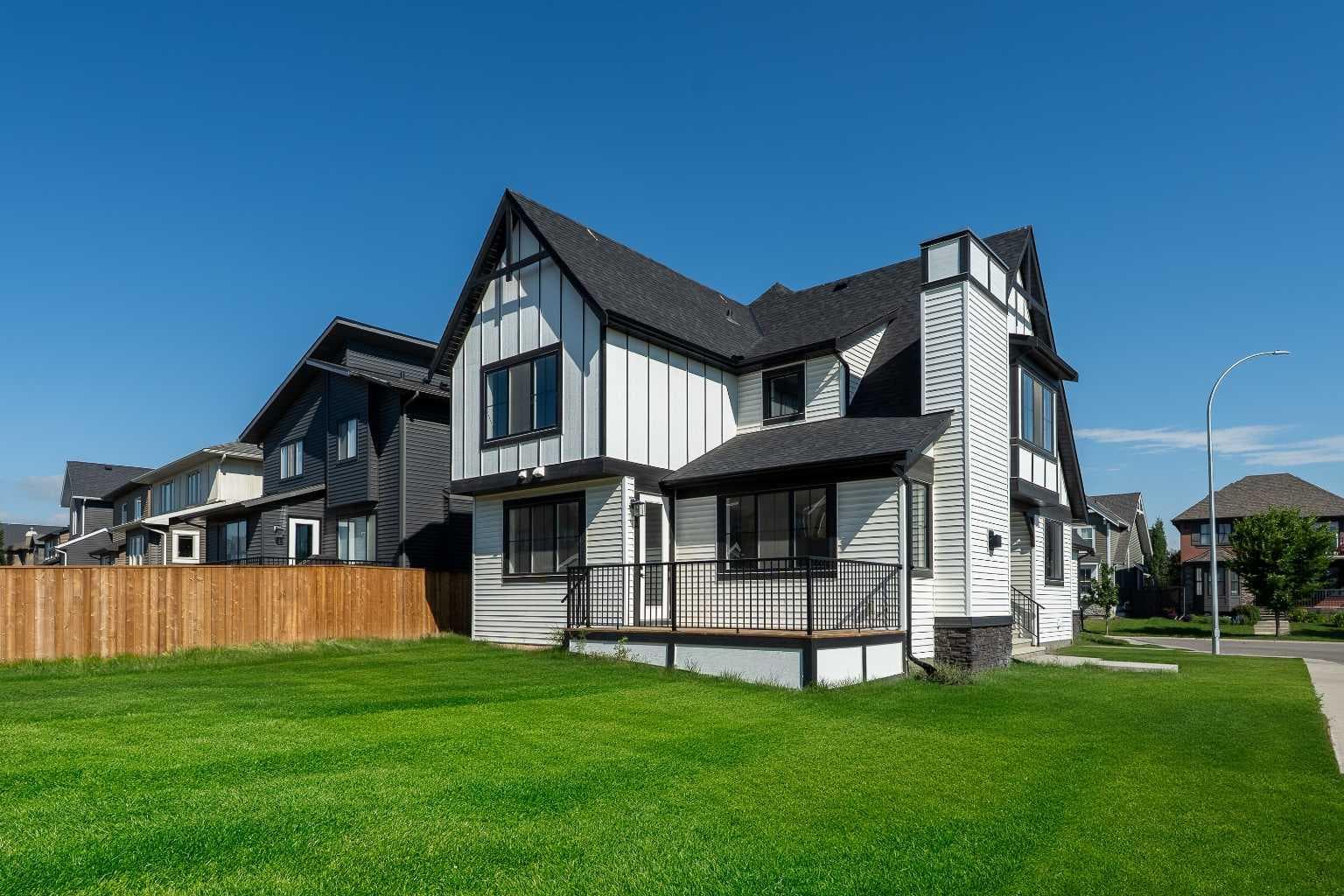 1209 Coopers Drive SW