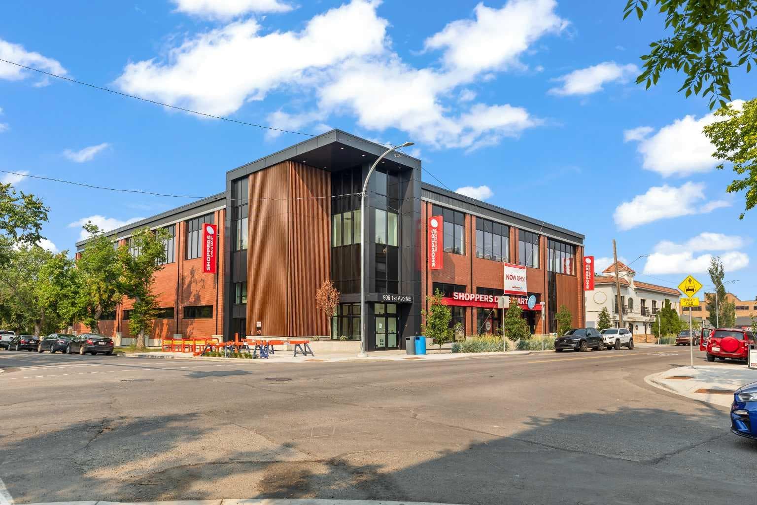 405, 880 Centre Avenue NE