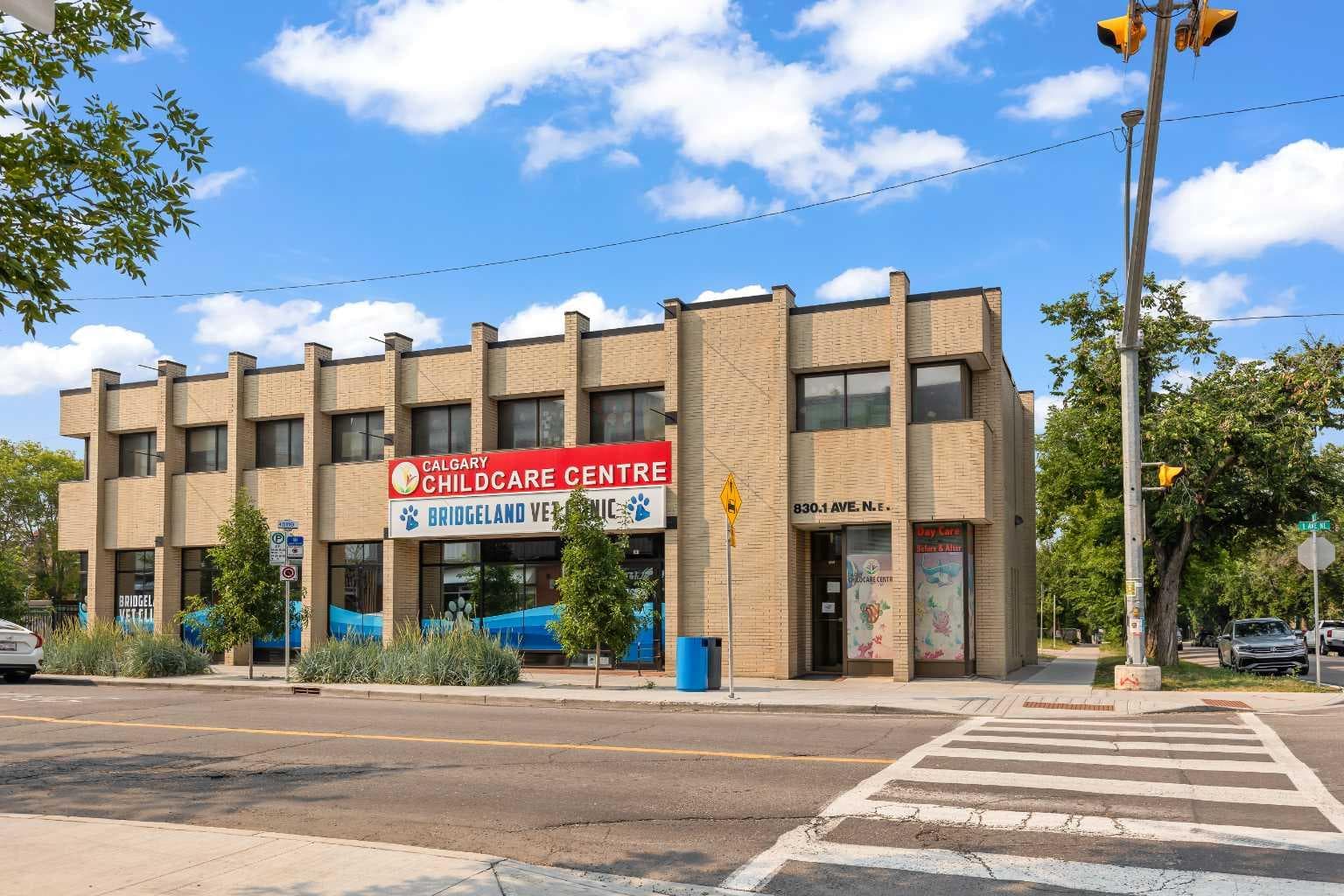 405, 880 Centre Avenue NE