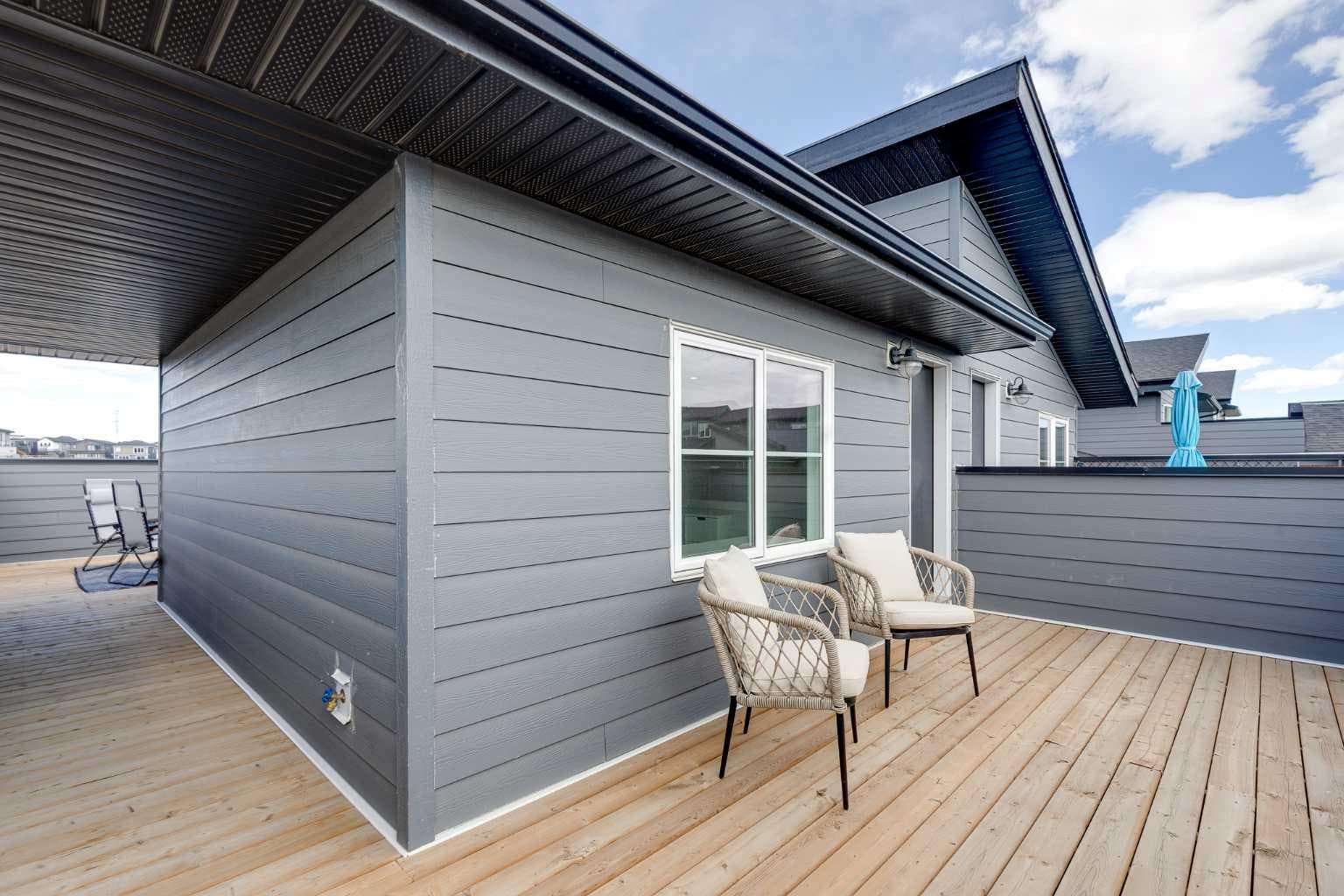 302, 260 Rowley Way NW