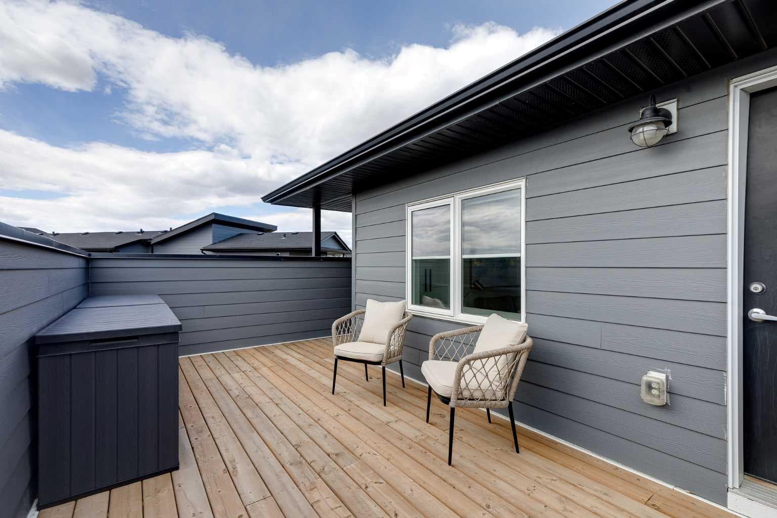 302, 260 Rowley Way NW