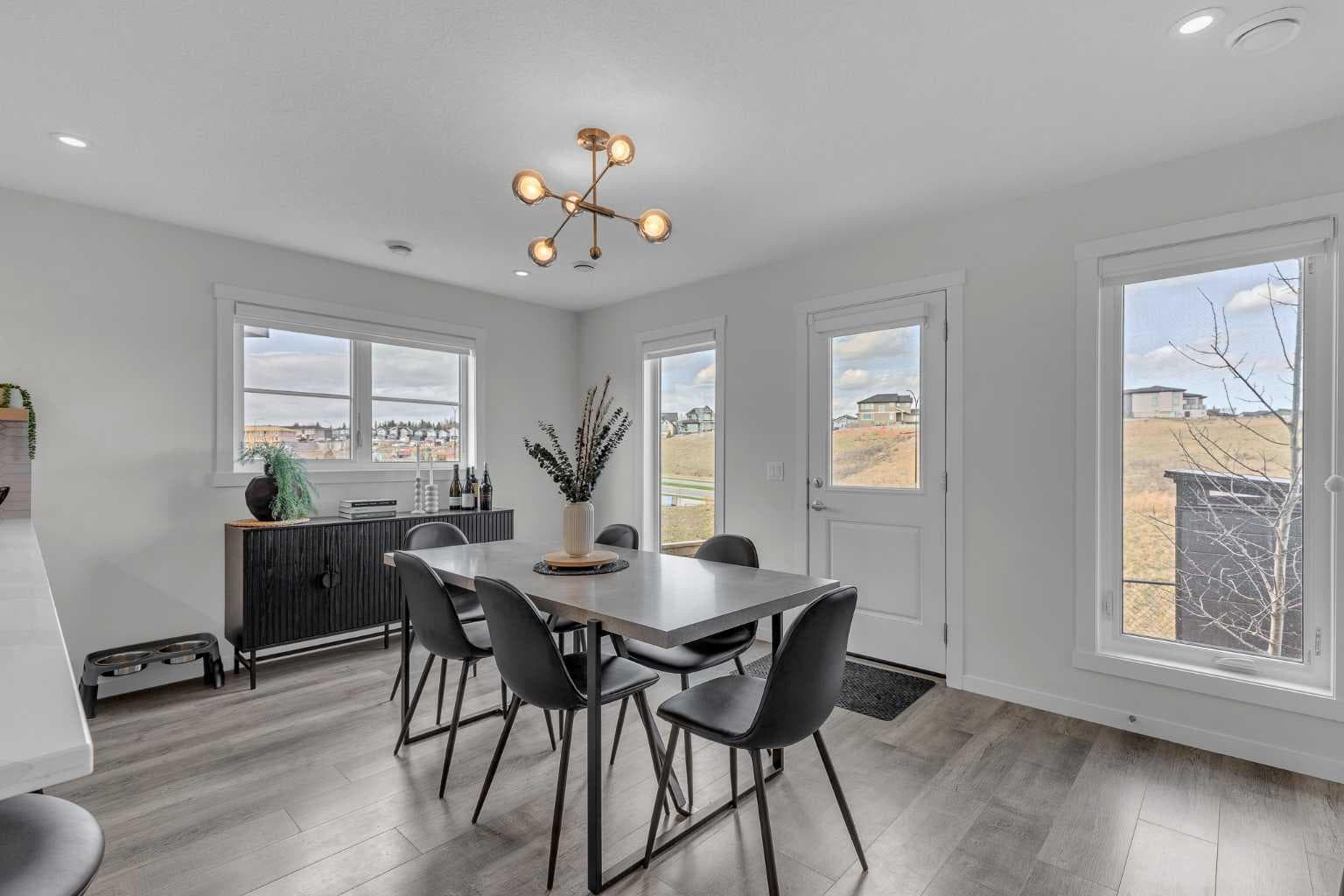 302, 260 Rowley Way NW