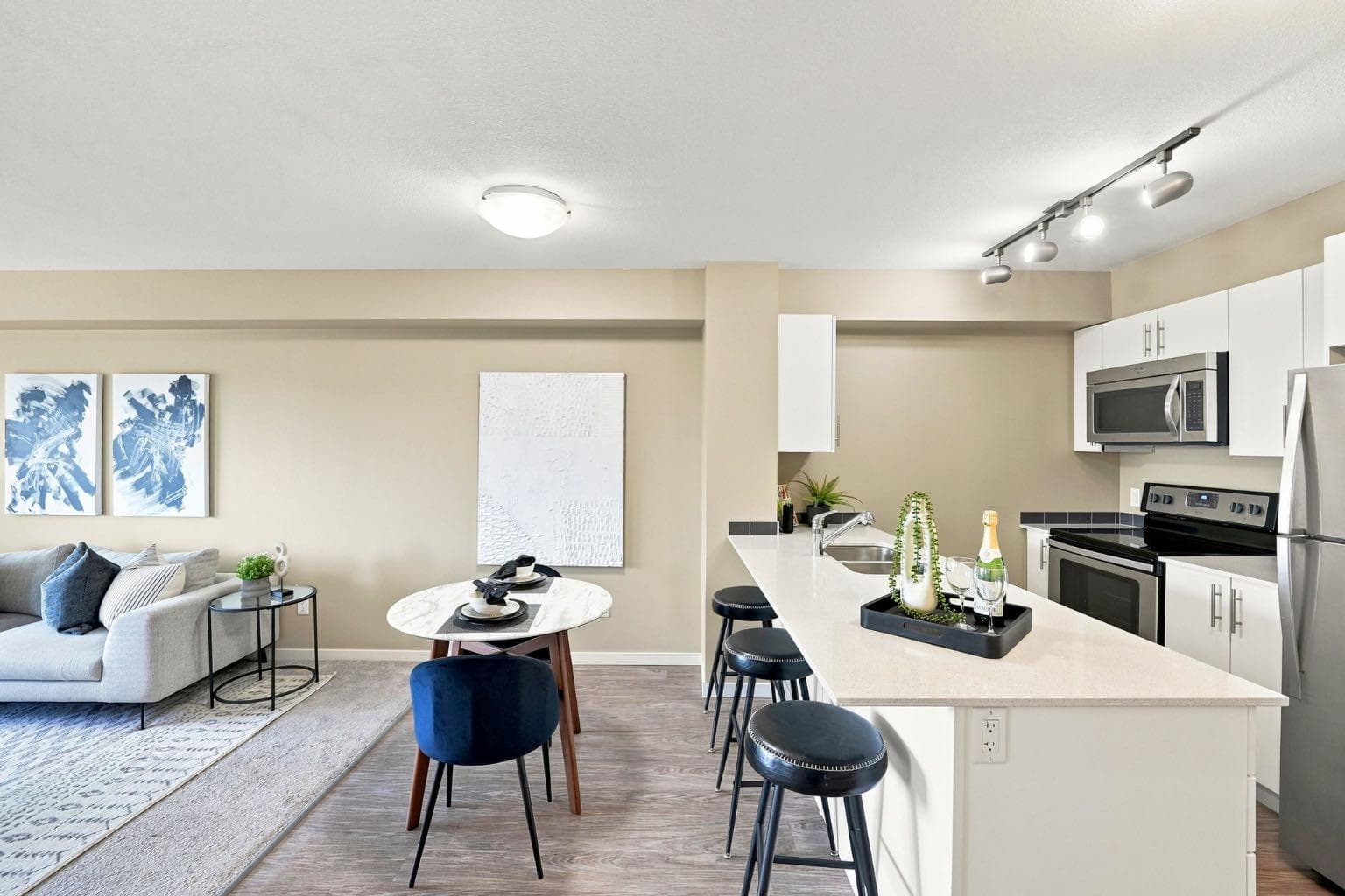 3407, 181 Skyview Ranch Manor NE