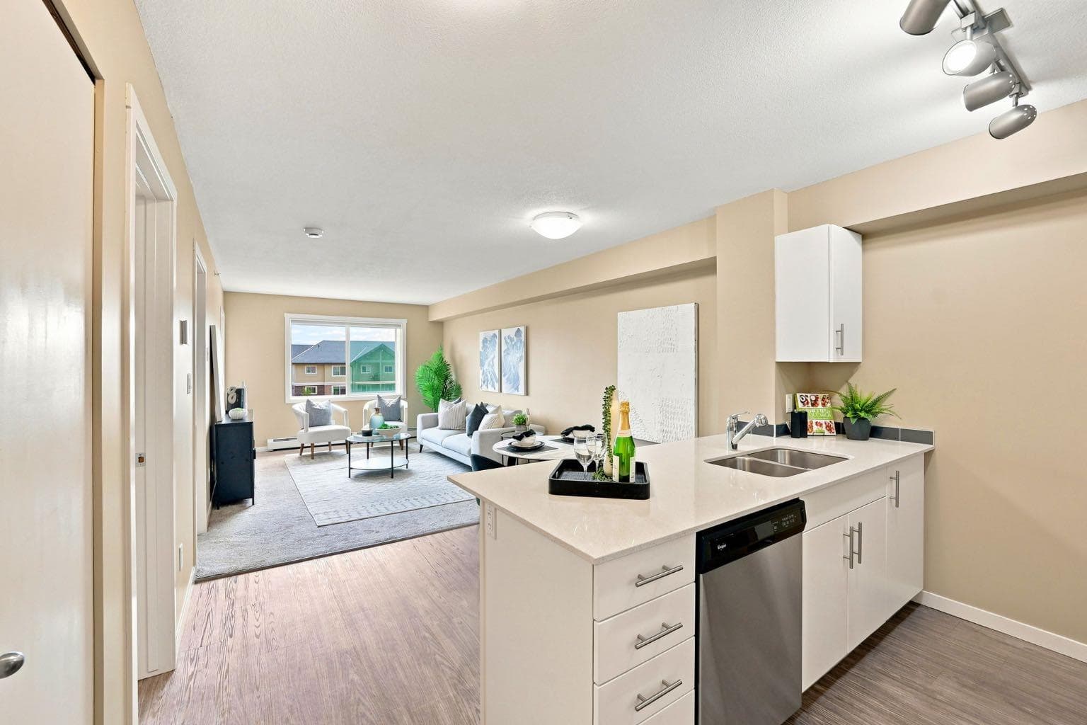 3407, 181 Skyview Ranch Manor NE