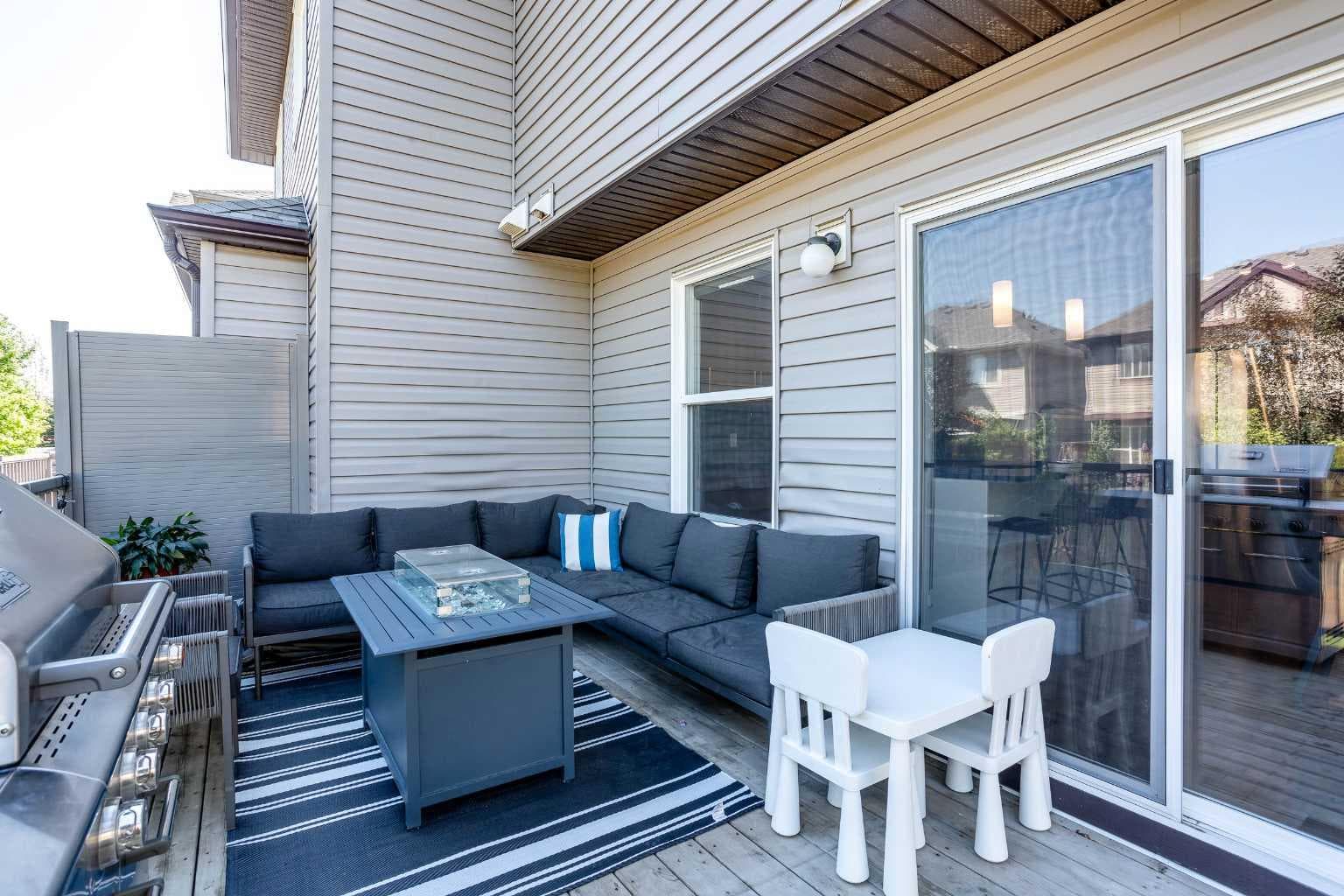 2363 Baywater Crescent SW