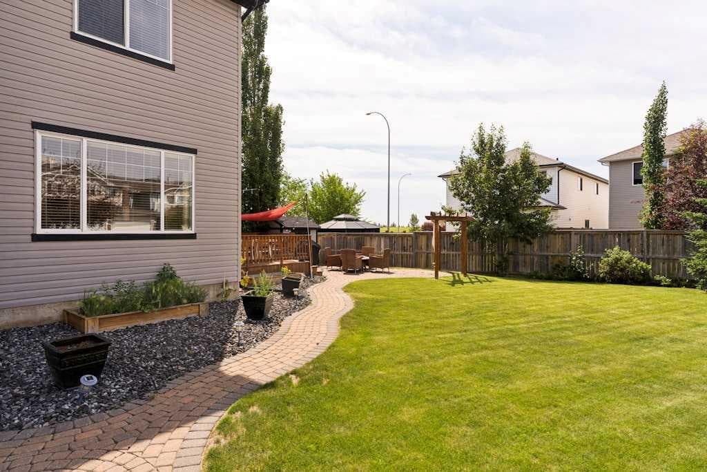 115 Rockmont Court NW