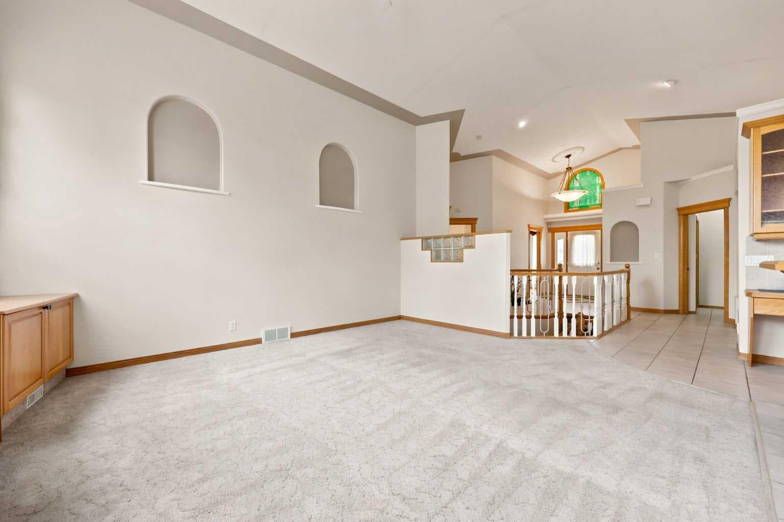 16 Arbour Estates View NW