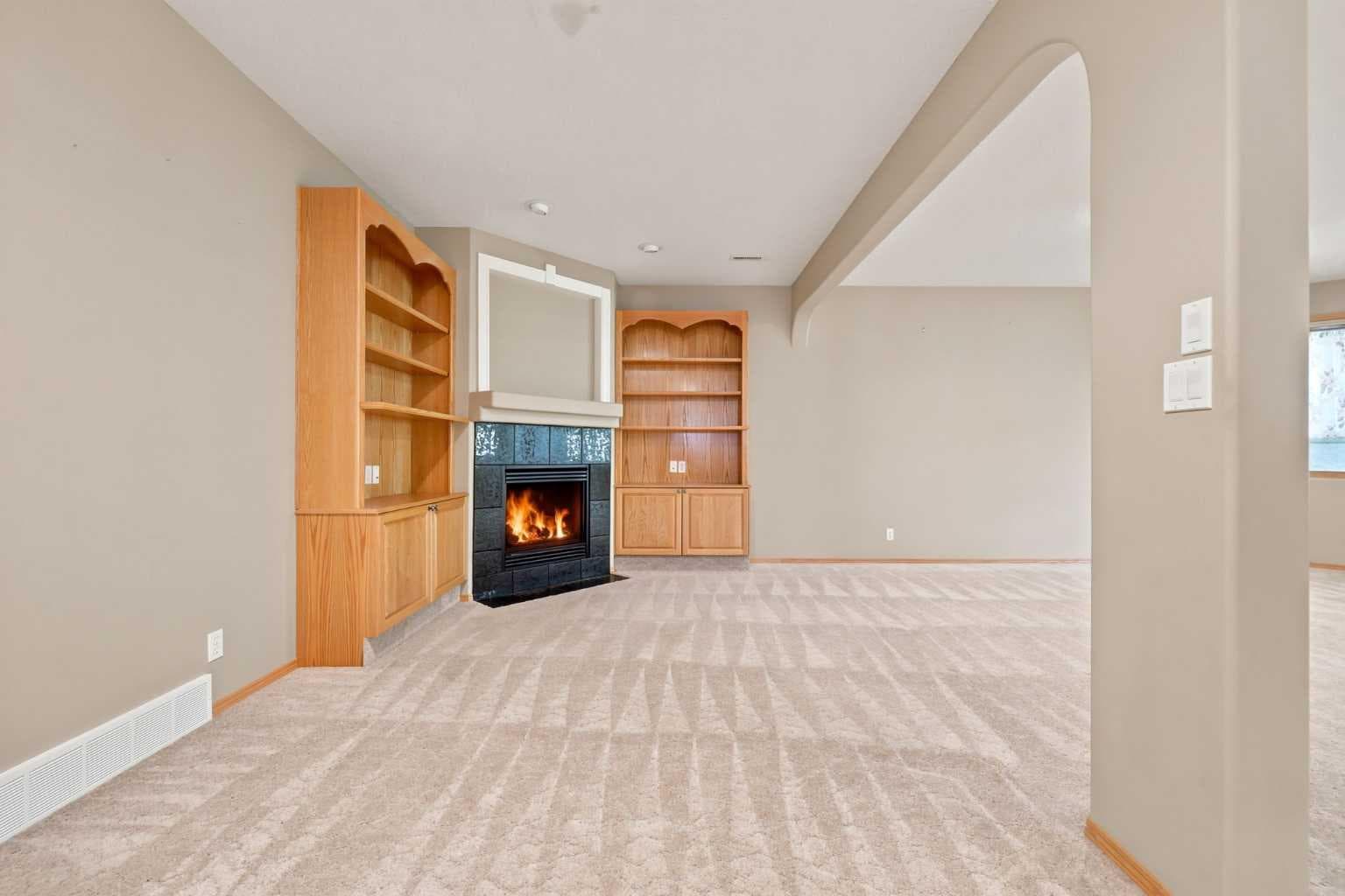16 Arbour Estates View NW