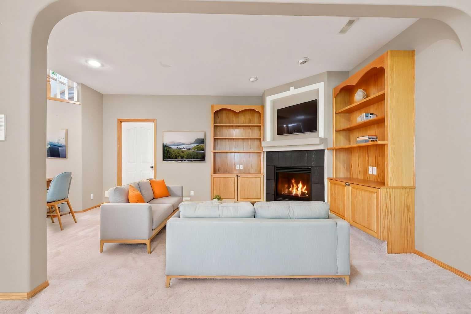 16 Arbour Estates View NW