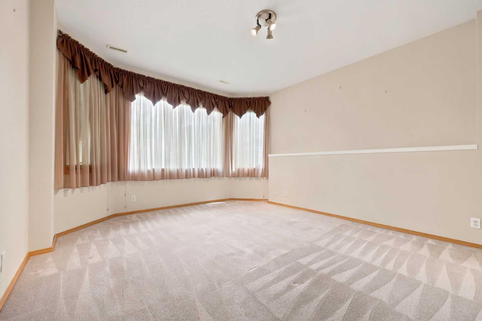 16 Arbour Estates View NW