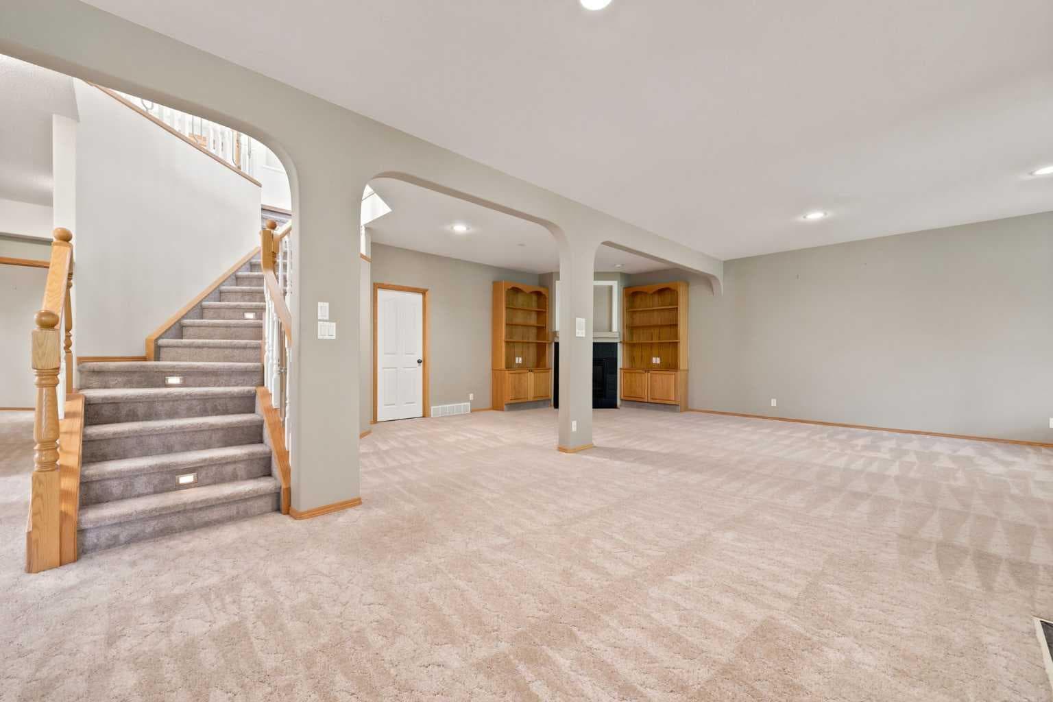 16 Arbour Estates View NW