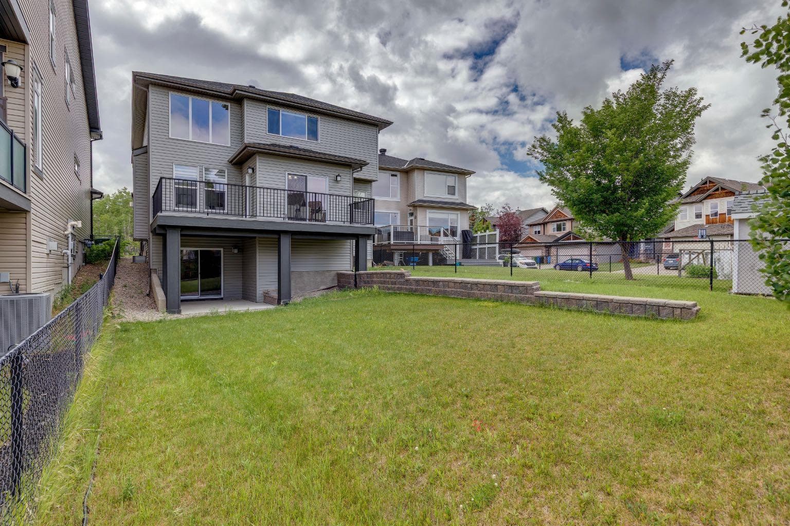 40 Val Gardena Court SW