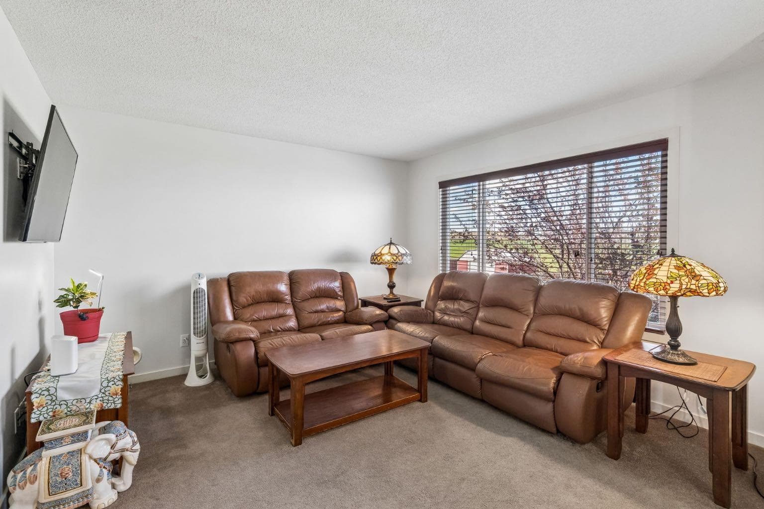 150 River Heights Crescent 