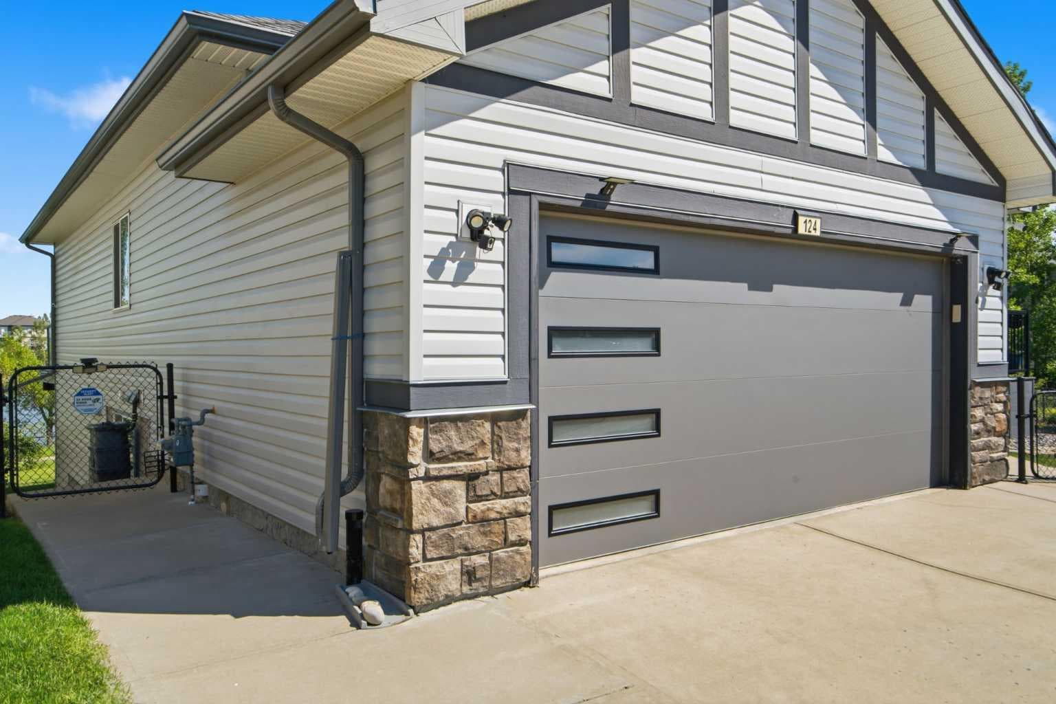 124 West Creek Glen 