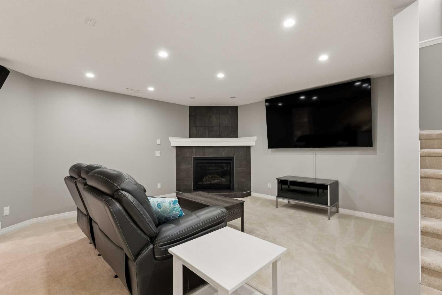 391 Auburn Bay Heights SE
