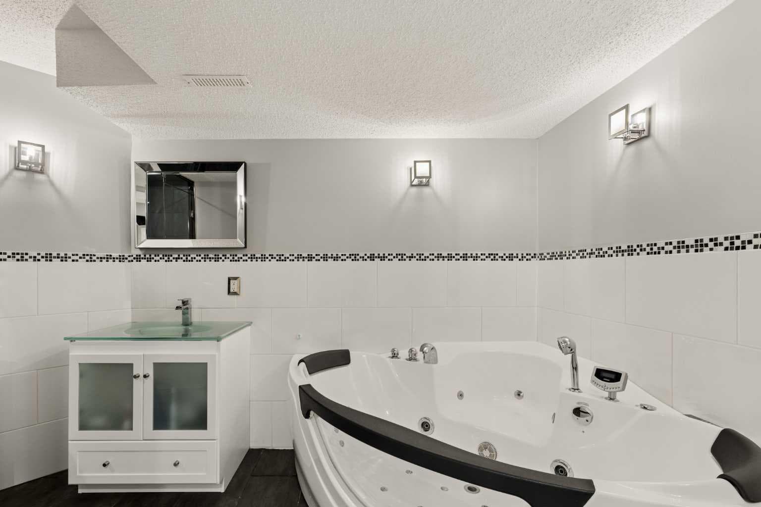 391 Auburn Bay Heights SE