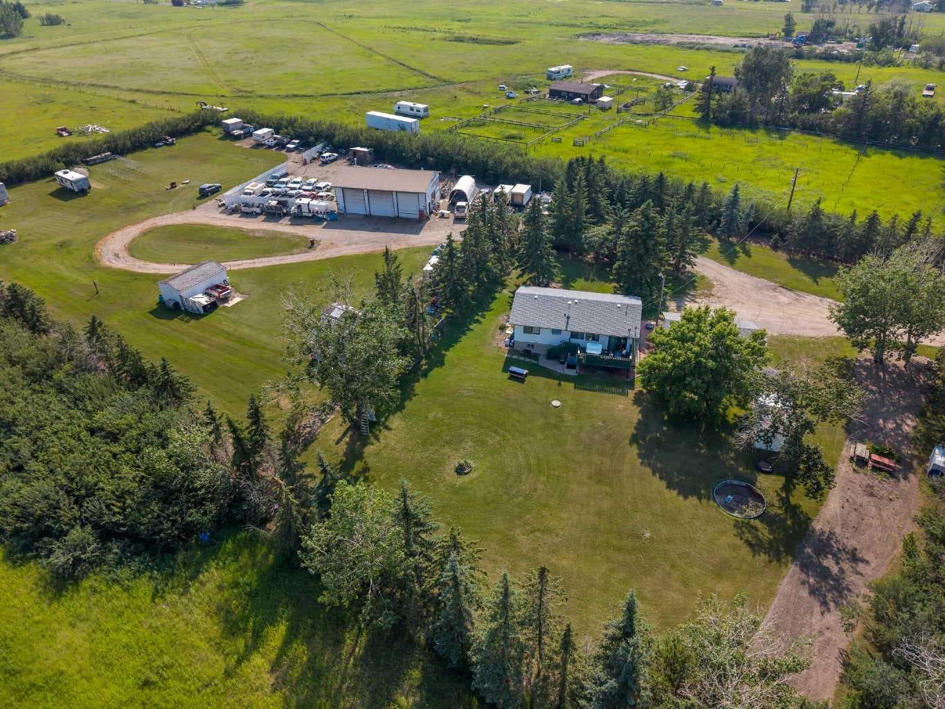 283055 Township Road 250  