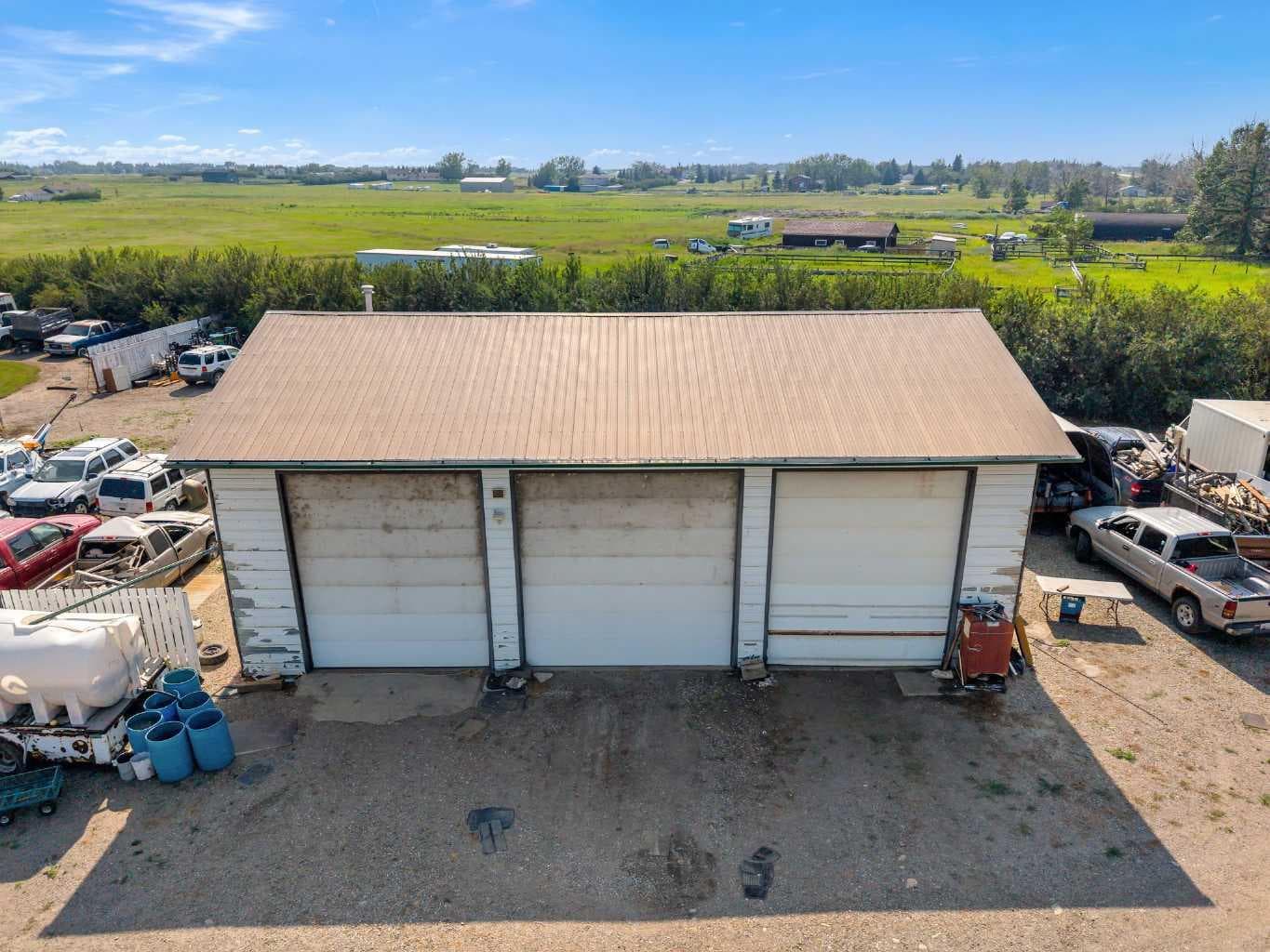 283055 Township Road 250  