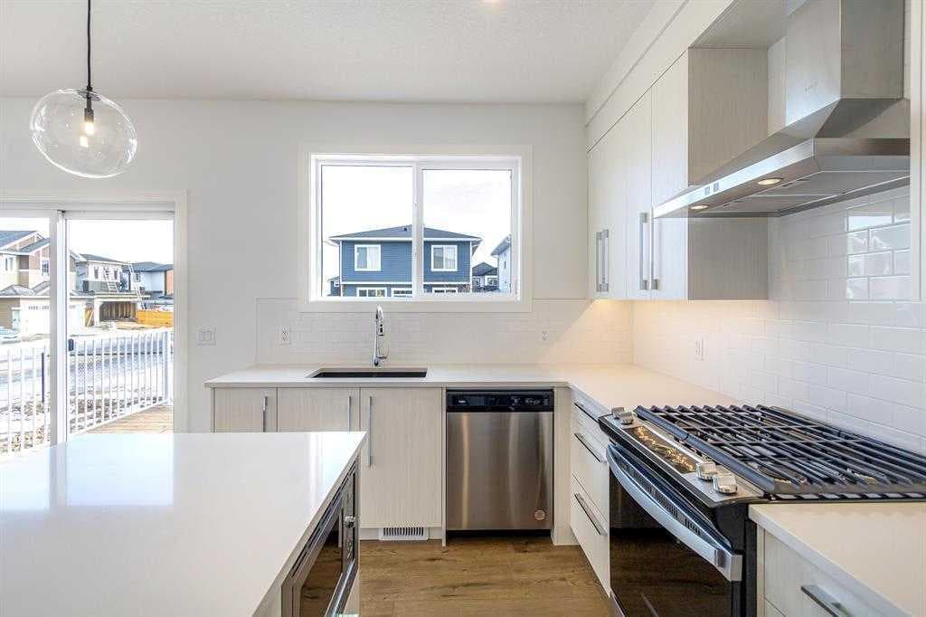 198 Dawson Harbour Hill 