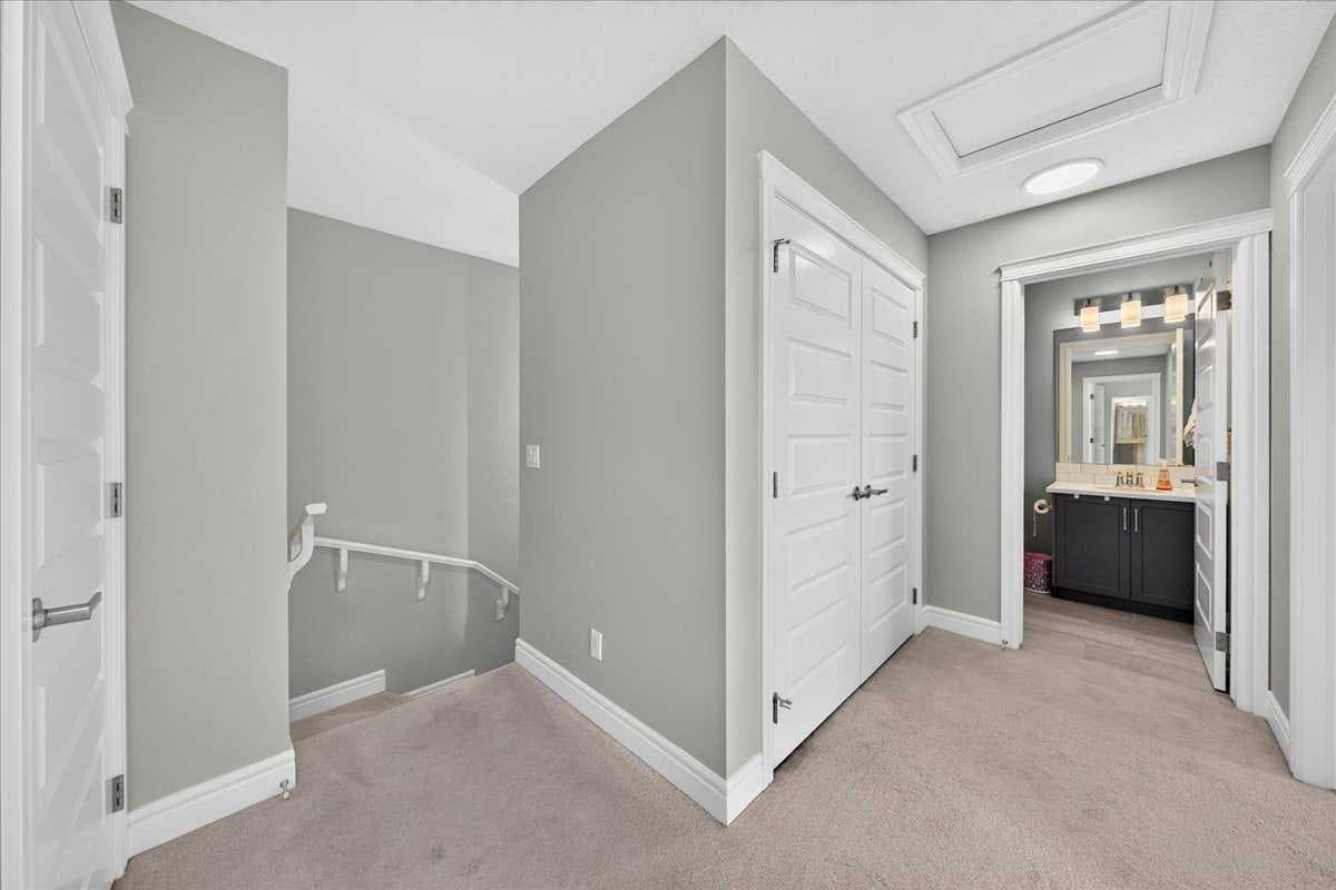 79, 230 Seton Passage SE