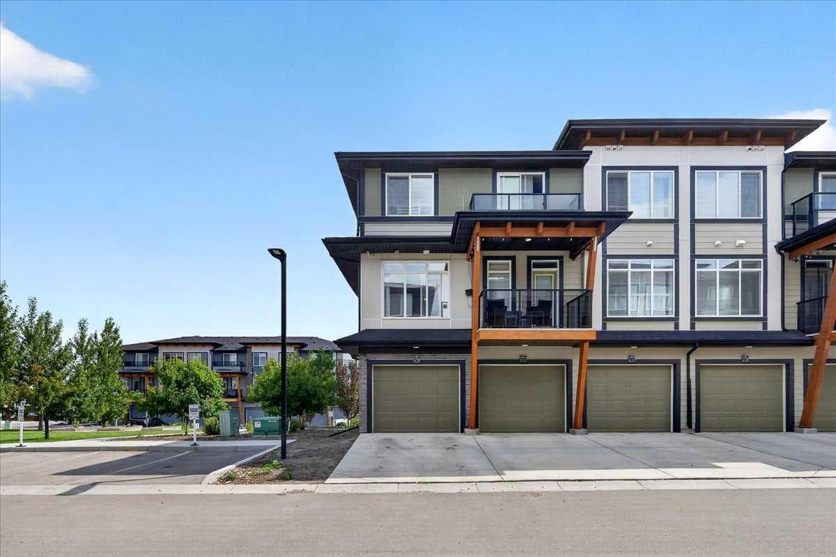 79, 230 Seton Passage SE