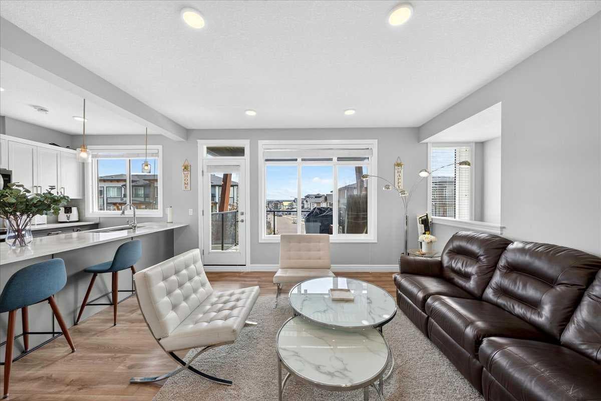 79, 230 Seton Passage SE