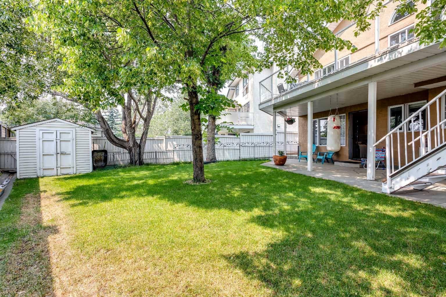 128 Waterstone Place SE
