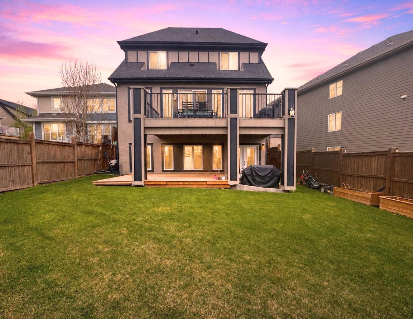 290 Mahogany Place SE