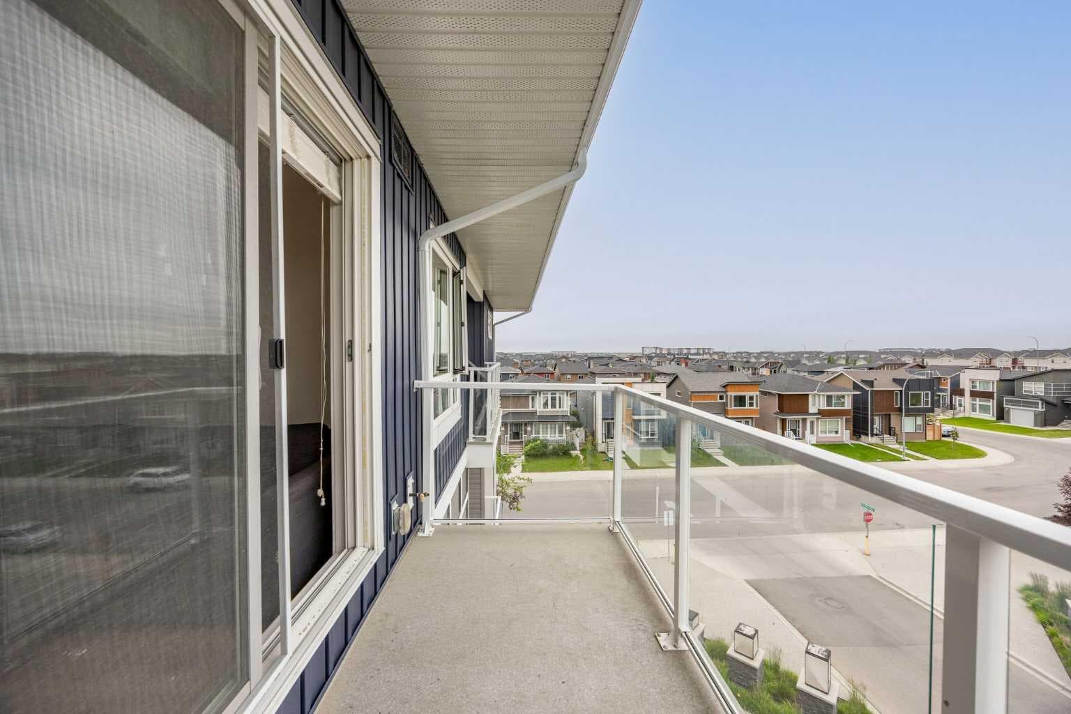 2403, 76 Cornerstone Passage NE